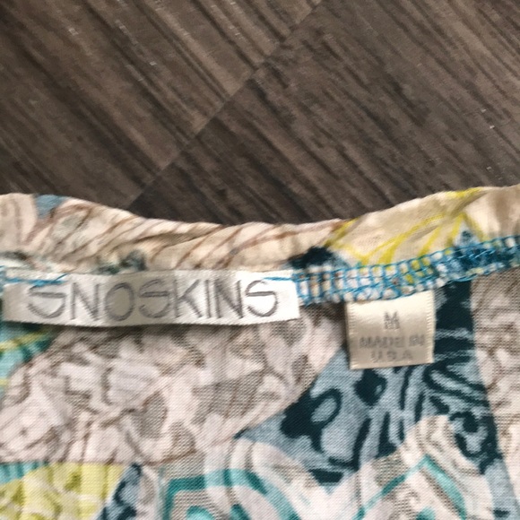 Well loved SNOSKINS summer top, sz M - Picture 3 of 4